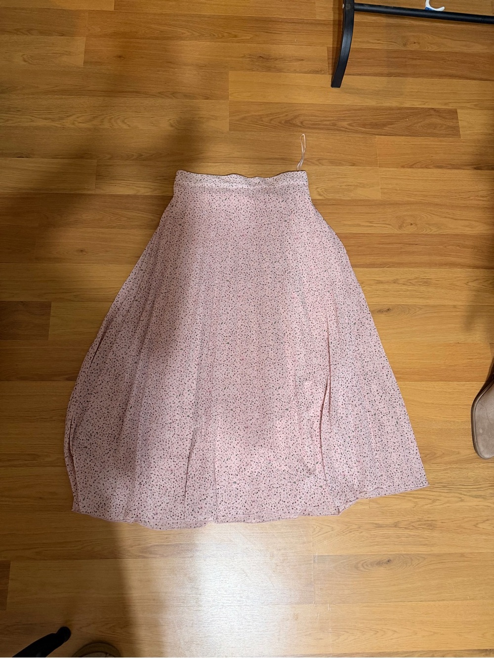 Soft Pink Printed Midi Skirt with High Waist